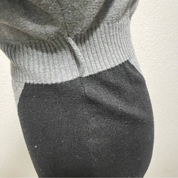Jon & Anna Women’s Colorblock Short Sleeve Sweater Dress MEDIUM - Picture 3 of 7